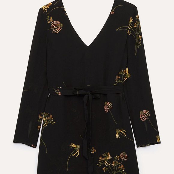 Aritzia little moon dress - Picture 5 of 5